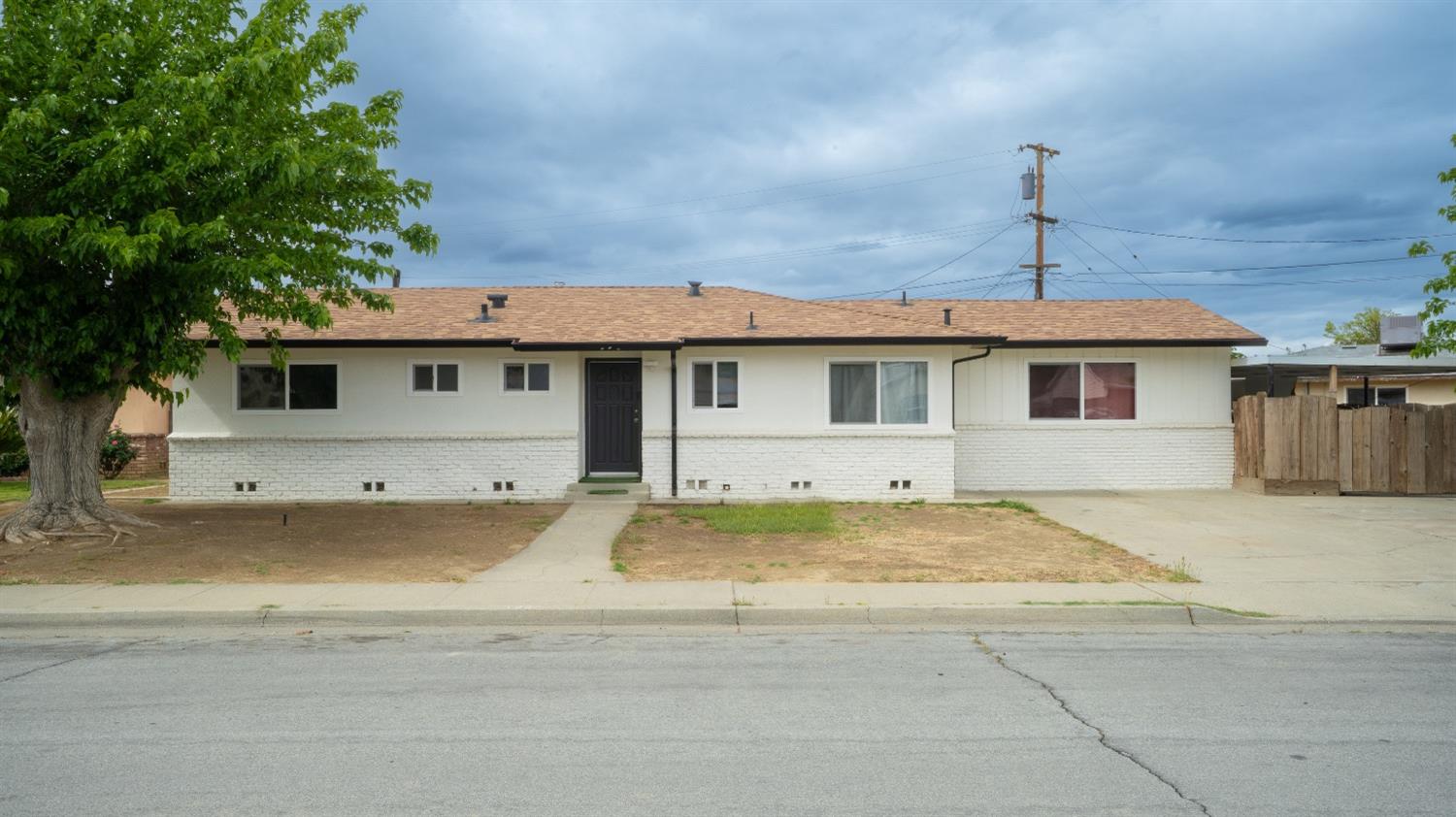 123 Roosevelt St, Coalinga, CA 93210