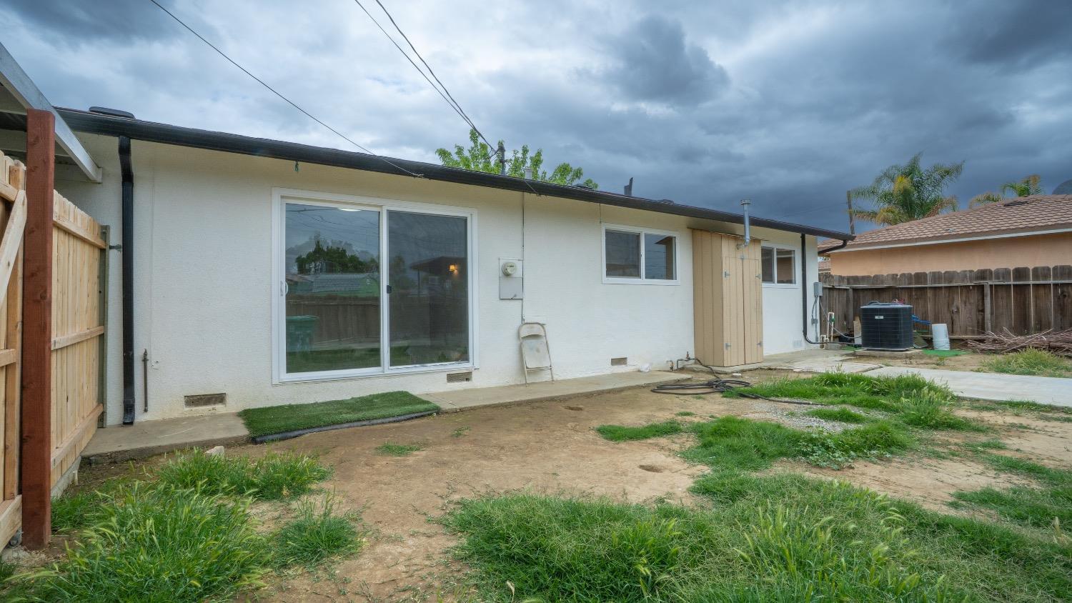 123 Roosevelt St, Coalinga, CA 93210
