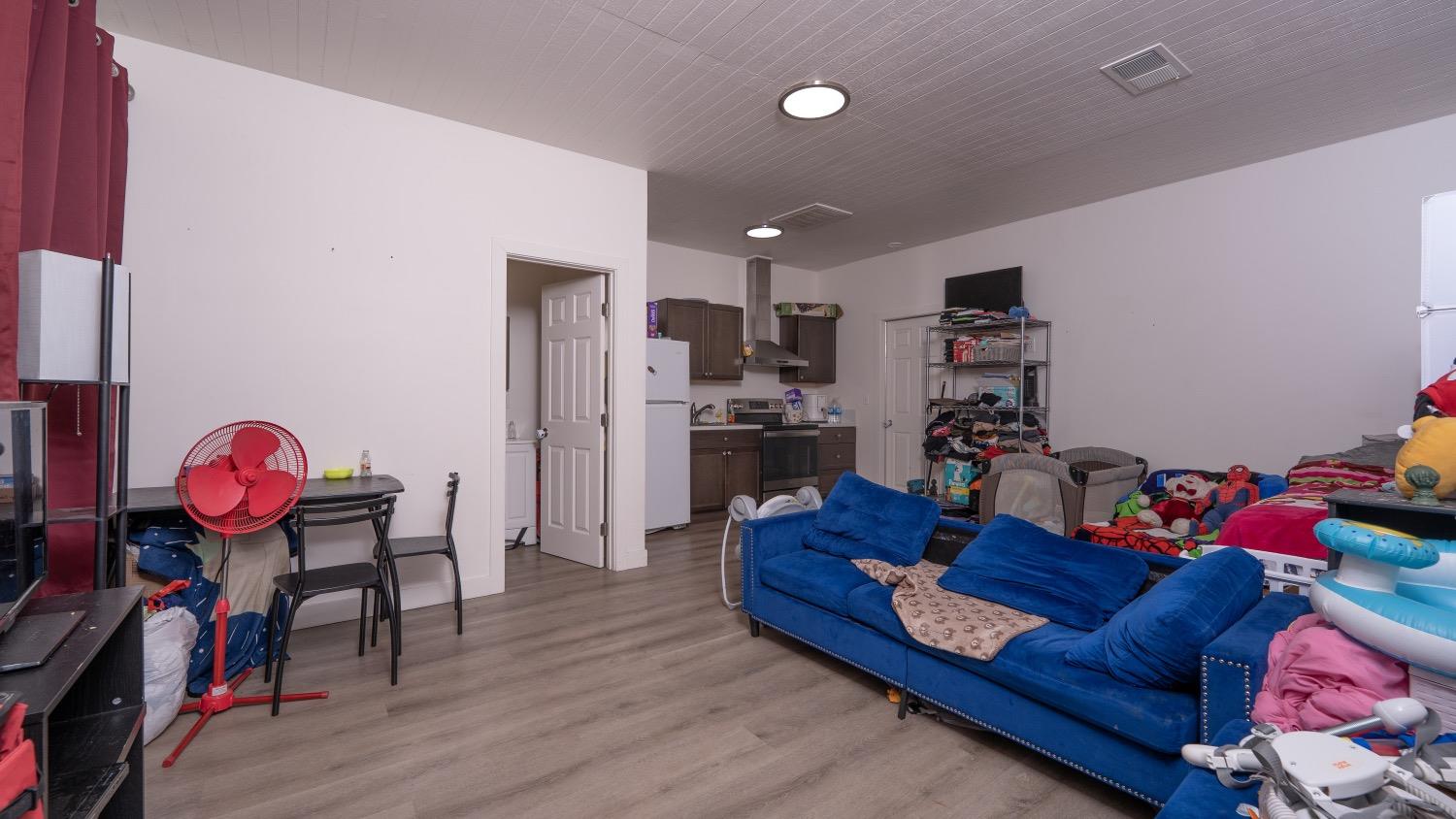 123 Roosevelt St, Coalinga, CA 93210