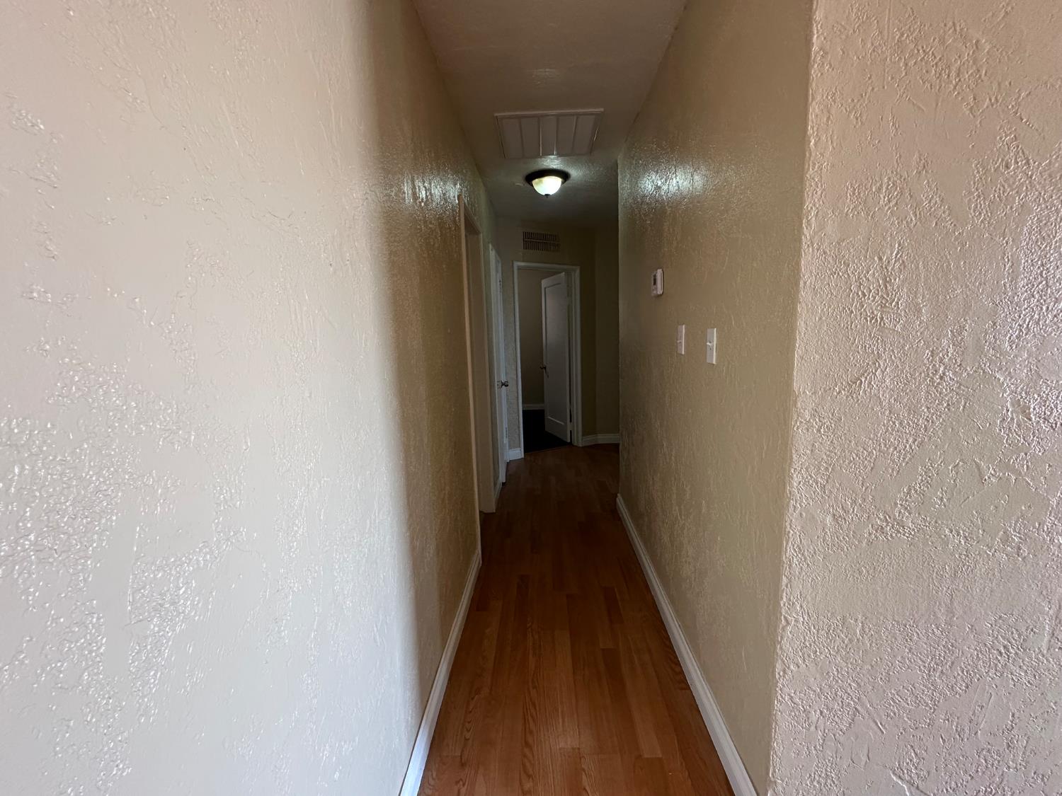 410 S Hughes Ave, Fresno, CA 93706