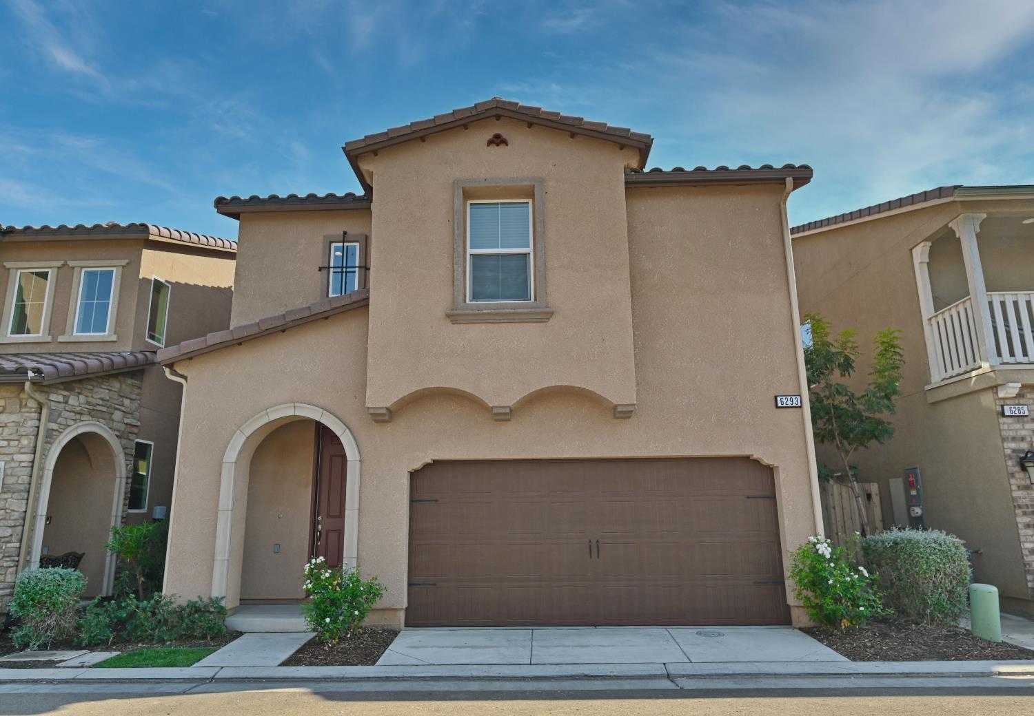 6293 E Valley Edge Dr